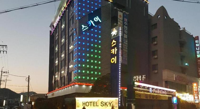 Sky Hotel 昌原市 外观 照片