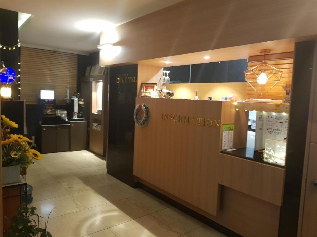 Sky Hotel 昌原市 外观 照片