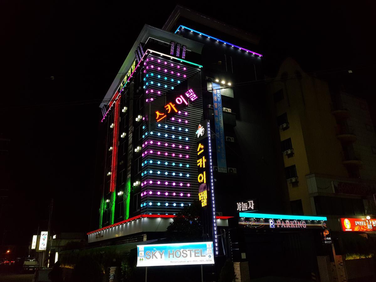 Sky Hotel 昌原市 外观 照片